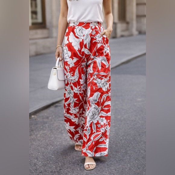 Elie Tahari Pants - Elie Tahari Red Floral Wide Leg Pants NWT Silky Satin Flowy Palazzo Trousers